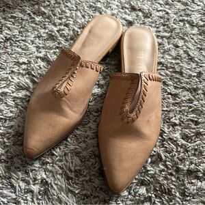 Mi.iM size 7.5 camel mule shoes